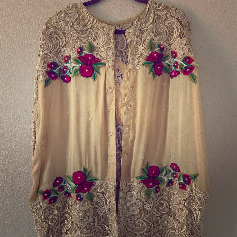 Pakistani Indian Cape
